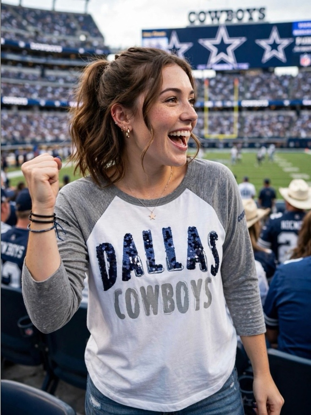 NFL G-Ill 4Her Dallas Cowboys Women's Raglan Size M EUC